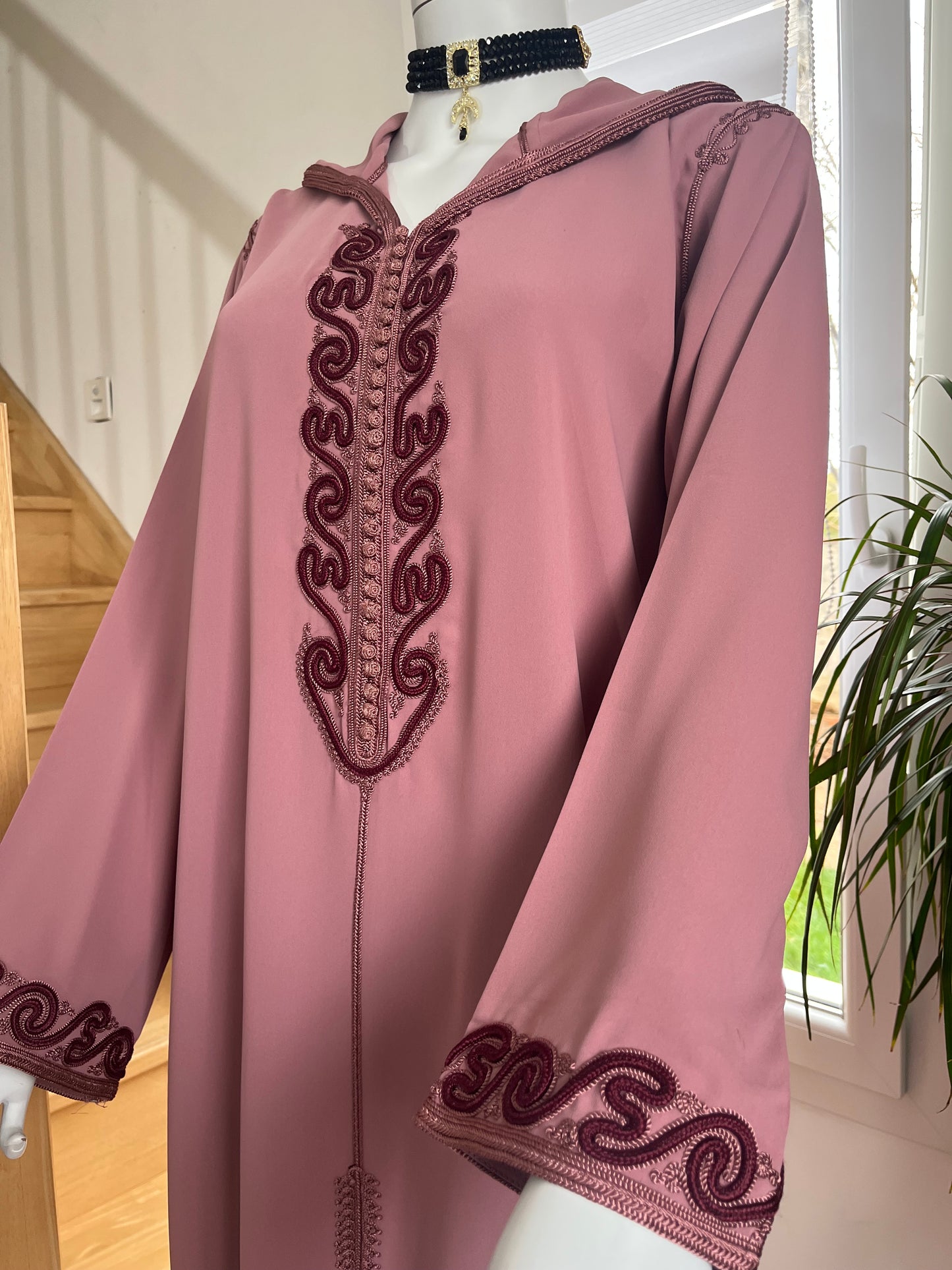 Djellaba Qamar - Rose balais/Bordeaux